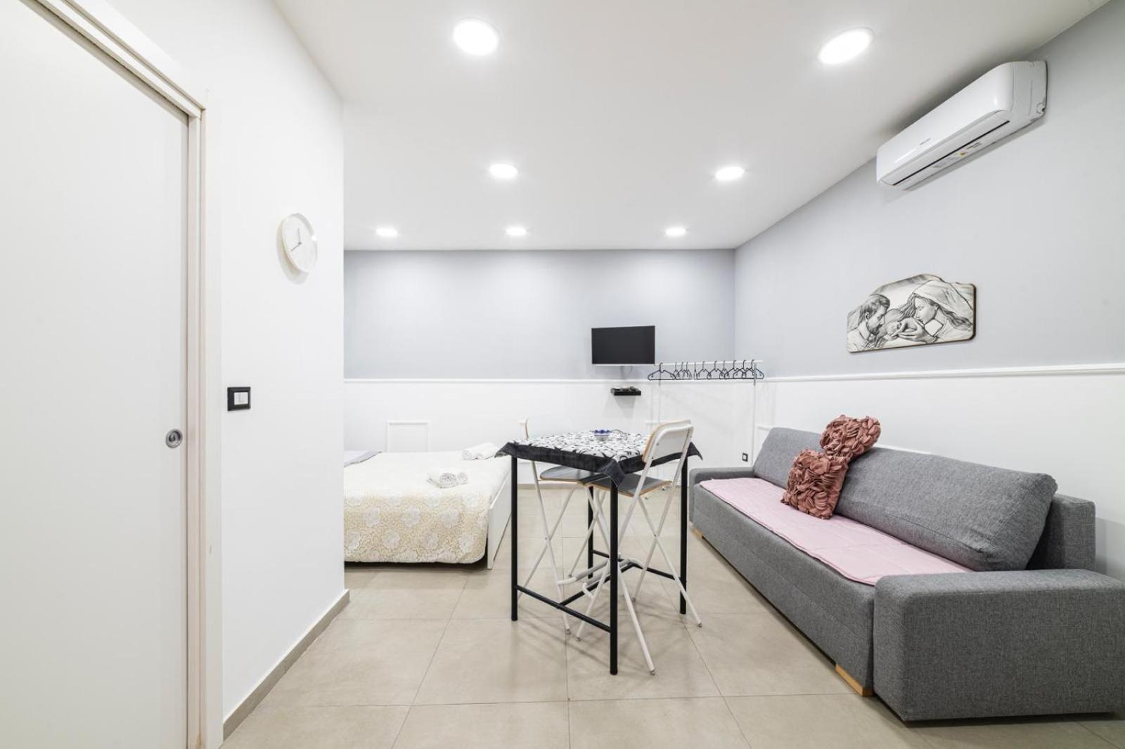 Many House Apartman Nápoly Kültér fotó