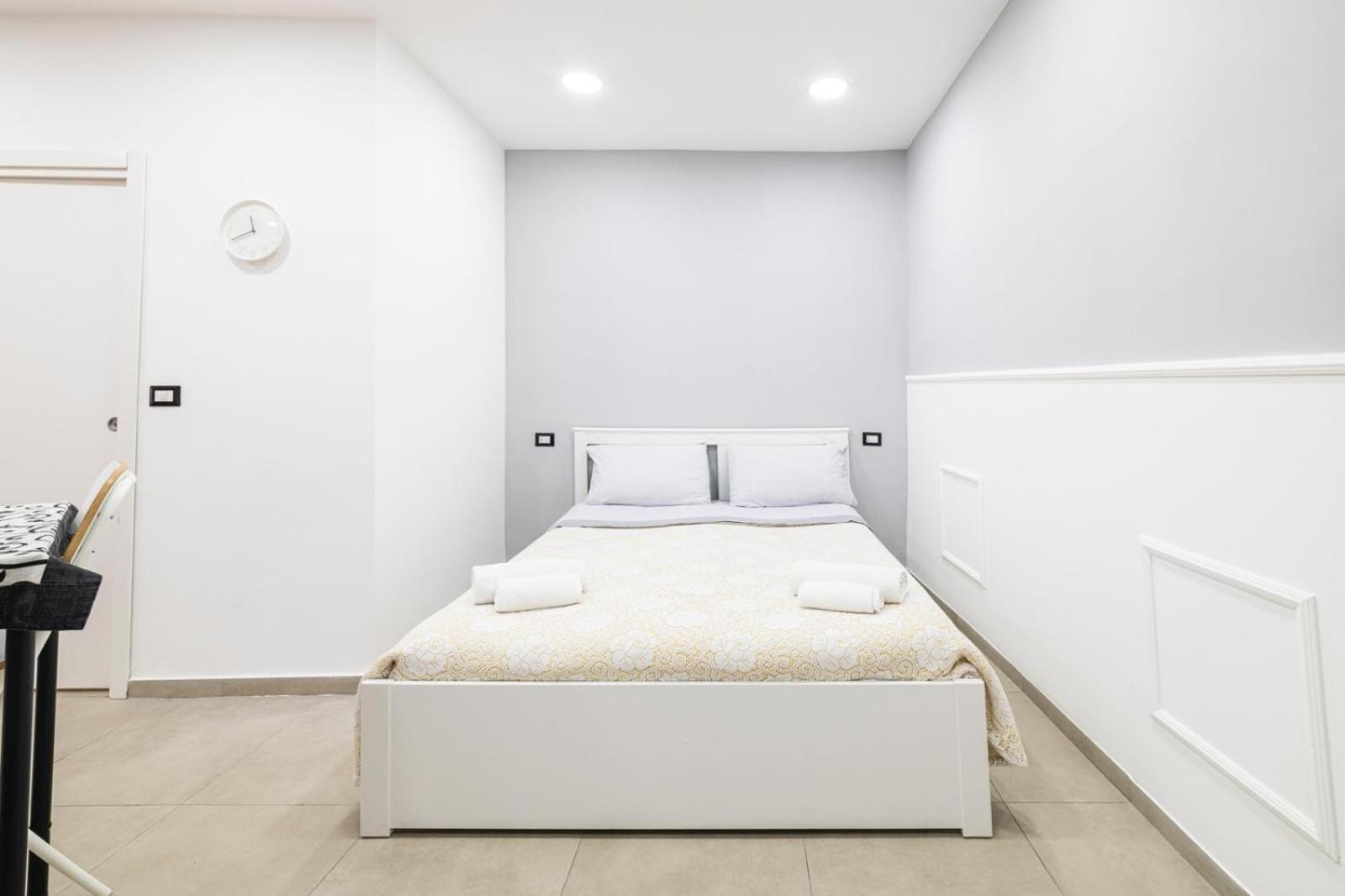 Many House Apartman Nápoly Kültér fotó